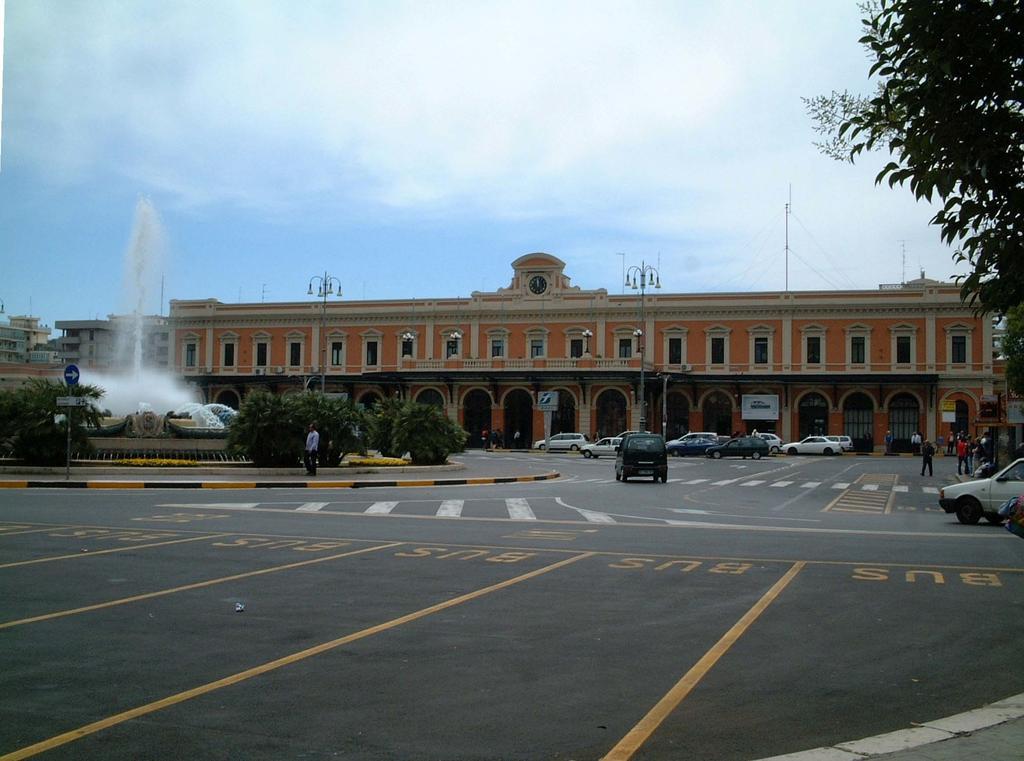 Cavour 124 -Guest-Room- Bari Exterior foto